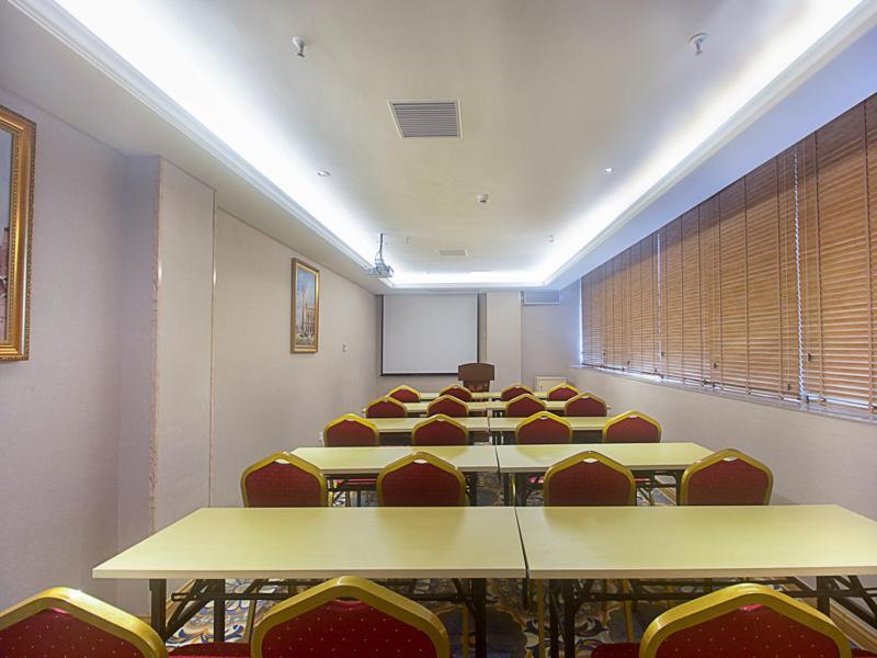 Vienna International Hotel Haikou West Bus Station Экстерьер фото